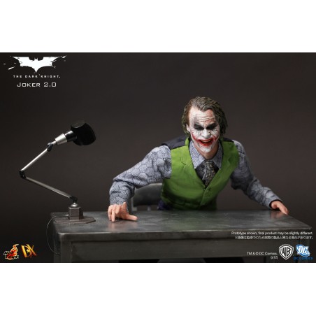 DC Universe: Hot Toys the Joker 2.0 (Batman the Dark Knight)