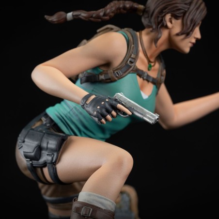 Tomb Raider: Lara Croft PVC Statue 24 cm