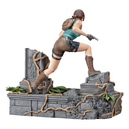 Tomb Raider: Lara Croft PVC Statue 24 cm