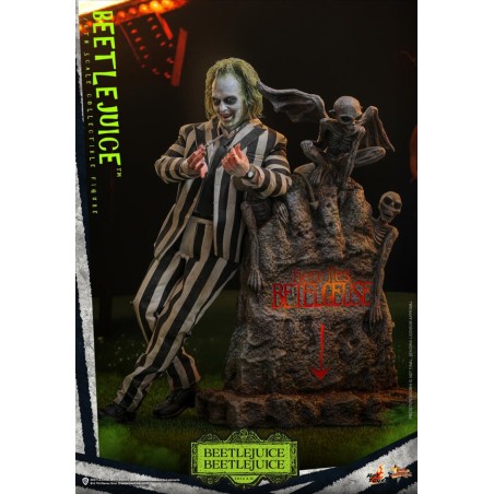 Hot Toys: Beetlejuice 1:6 Scale Figure 30cm (12inch)