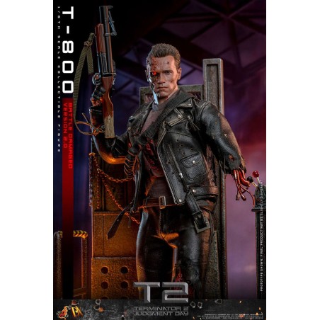 Hot Toys Terminator 2: T-800 Battle Damaged Version 2.0 1:6