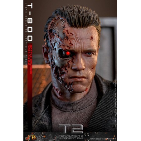 Hot Toys Terminator 2: T-800 Battle Damaged Version 2.0 1:6