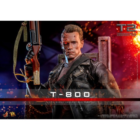 Hot Toys Terminator 2: T-800 Battle Damaged Version 2.0 1:6