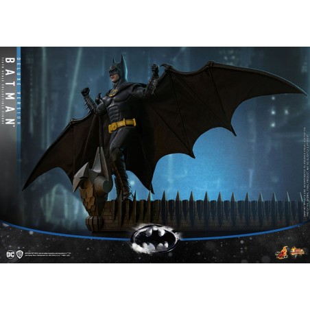 Hot Toys: Batman Returns - Batman (Deluxe Version) 1/6 Scale