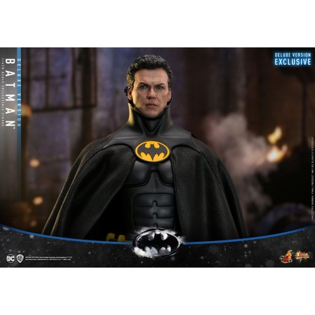 Hot Toys: Batman Returns - Batman (Deluxe Version) 1/6 Scale