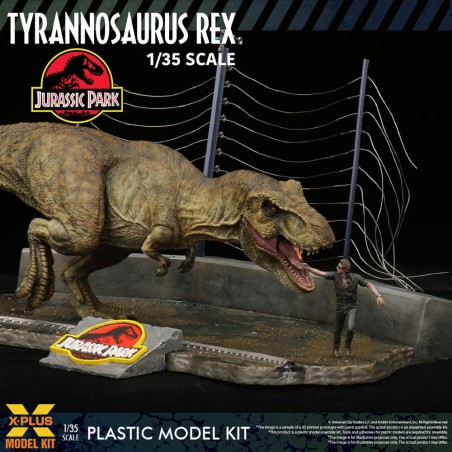 Jurassic Park: Tyrannosaurus Rex 1/35 Plastic Model Kit 42 cm