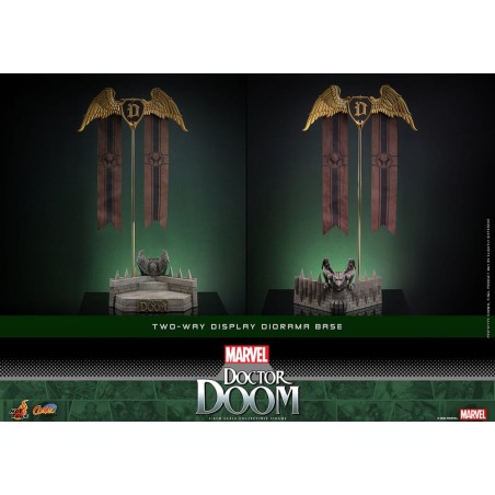 Hot Toys Marvel: Doctor Doom 1/6 Scale Figure 33 cm