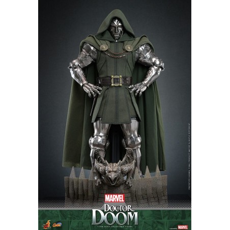 Hot Toys Marvel: Doctor Doom 1/6 Scale Figure 33 cm