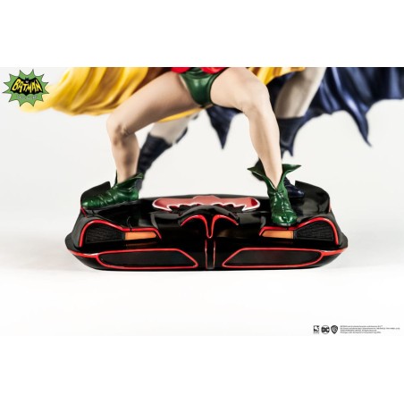 DC Comics: Batman & Robin 1966 PVC Diorama 1/8 Scale Statue 23