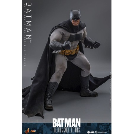 Hot Toys Batman: The Dark Knight Returns 1/6 Scale Figure 32 cm