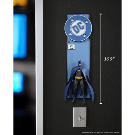 DC Direct: Batman Corner Box Statue 1/10 Limited Edition 42 cm