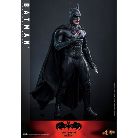 Hot Toys Batman & Robin: Batman 1/6 Scale Figure 30 cm