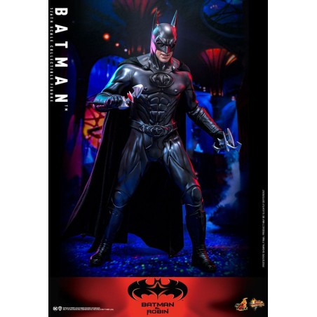 Hot Toys Batman & Robin: Batman 1/6 Scale Figure 30 cm