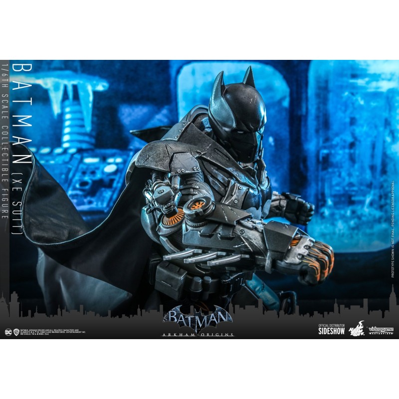 Hot toys Figura 1/6 Batman Xe Suit 33 cm Batman: Arkham Origins Dc Comics  Preto