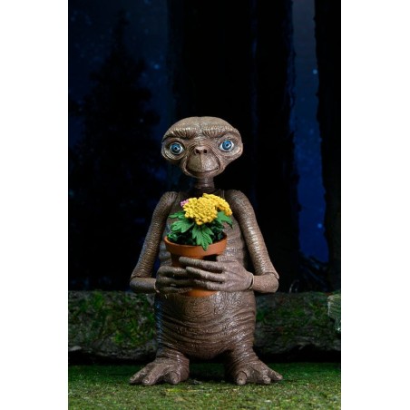 NECA Ultimate E.T. (40th Anniversary) Action Figure 18 cm