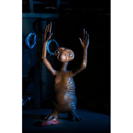 NECA Ultimate E.T. (40th Anniversary) Action Figure 18 cm