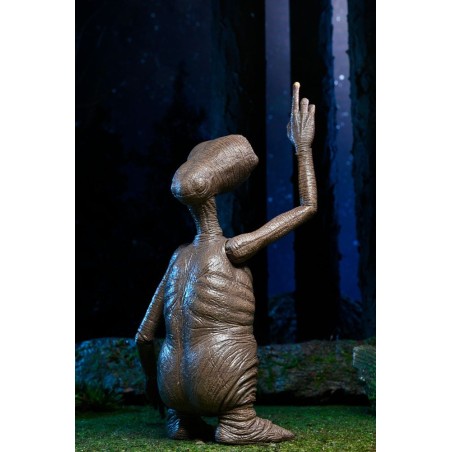 NECA Ultimate E.T. (40th Anniversary) Action Figure 18 cm